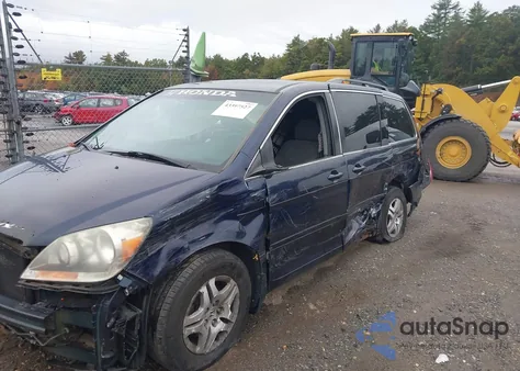 2005 Honda Odyssey Ex z USA, uszkodzony, nr VIN 5FNRL38475B104677